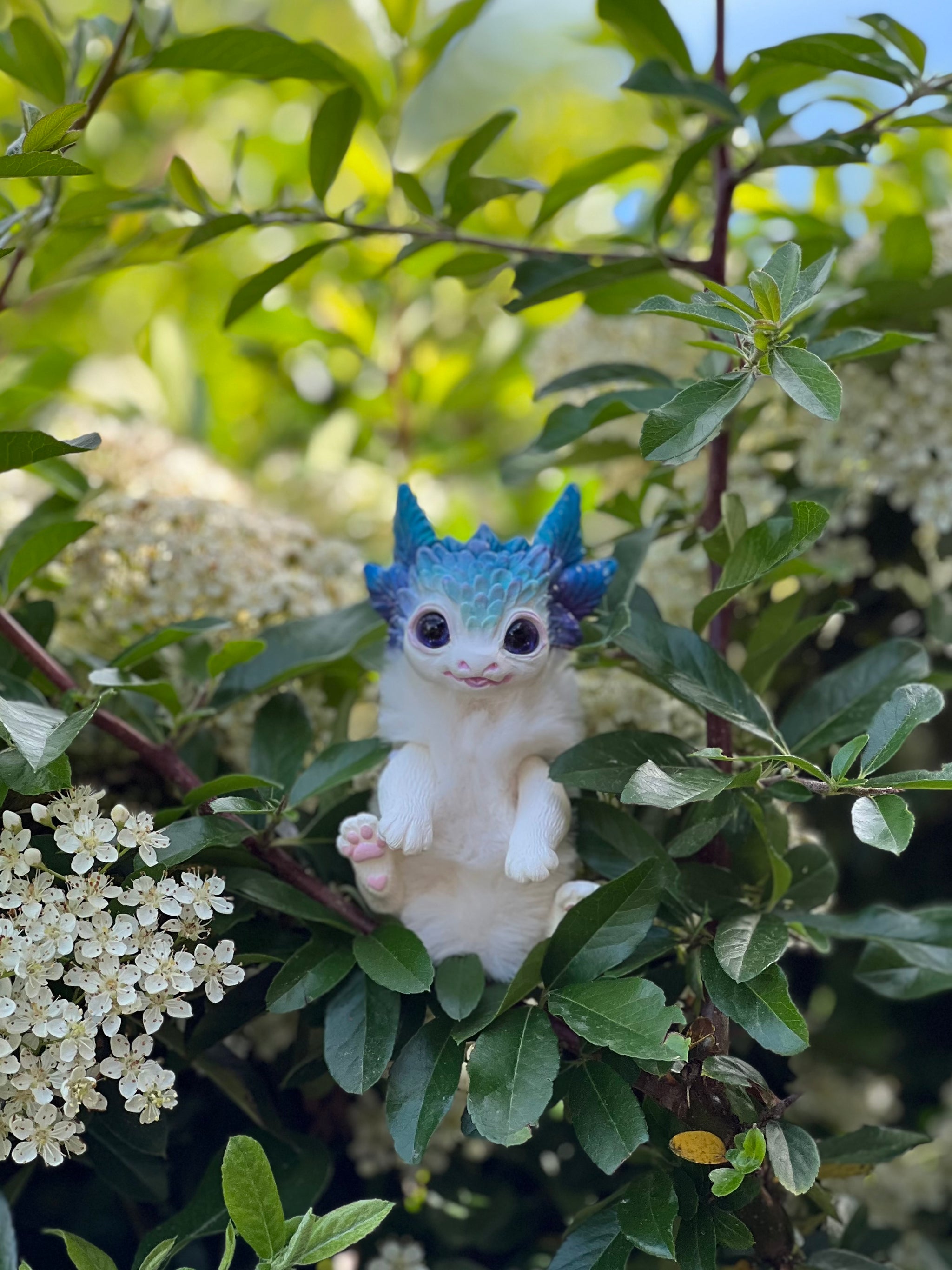 Tiny flower dragon– Aurora borealis shades – Gift of Mercury