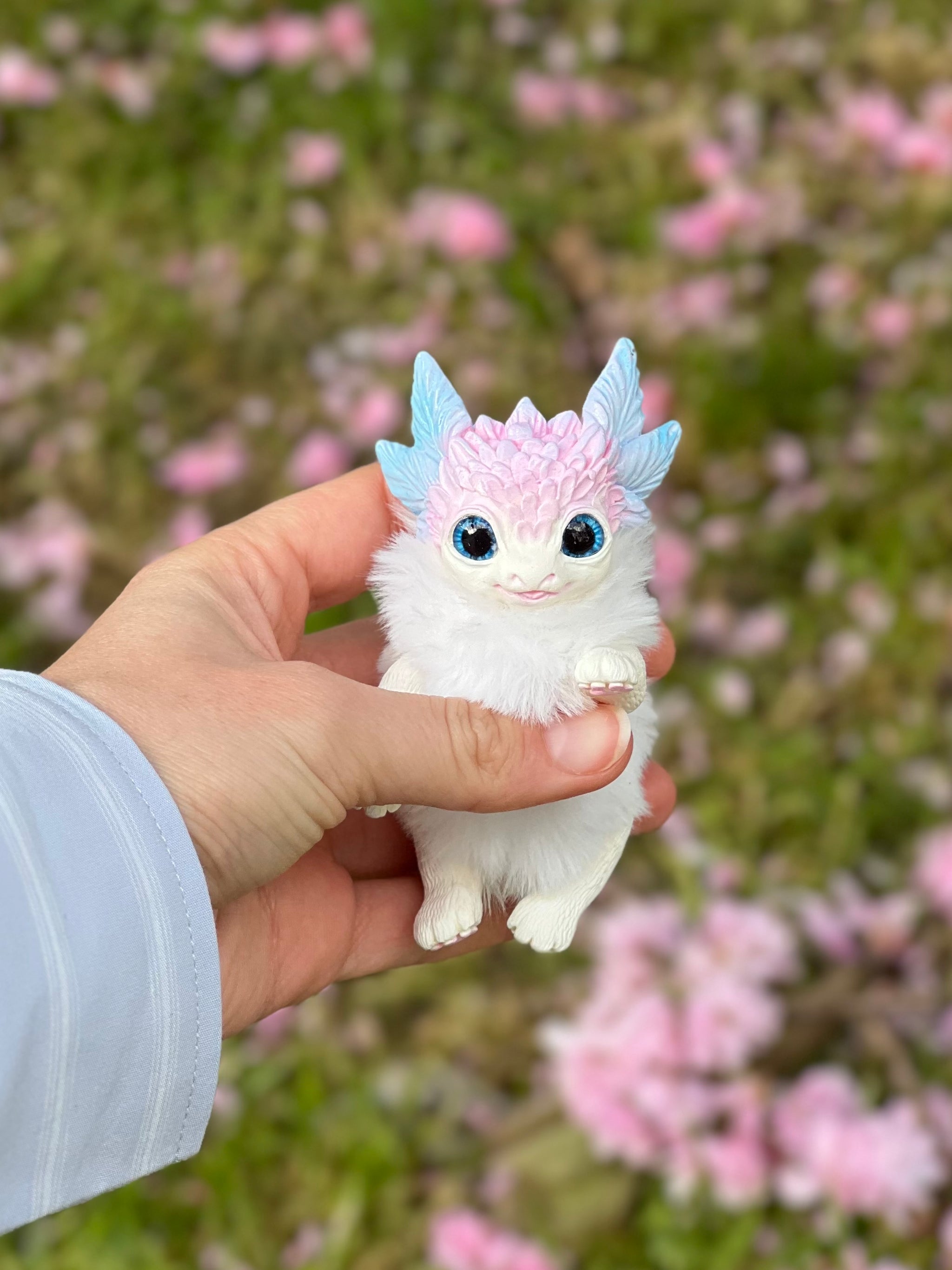 Tiny flower dragon– Sakura light pink – Gift of Mercury
