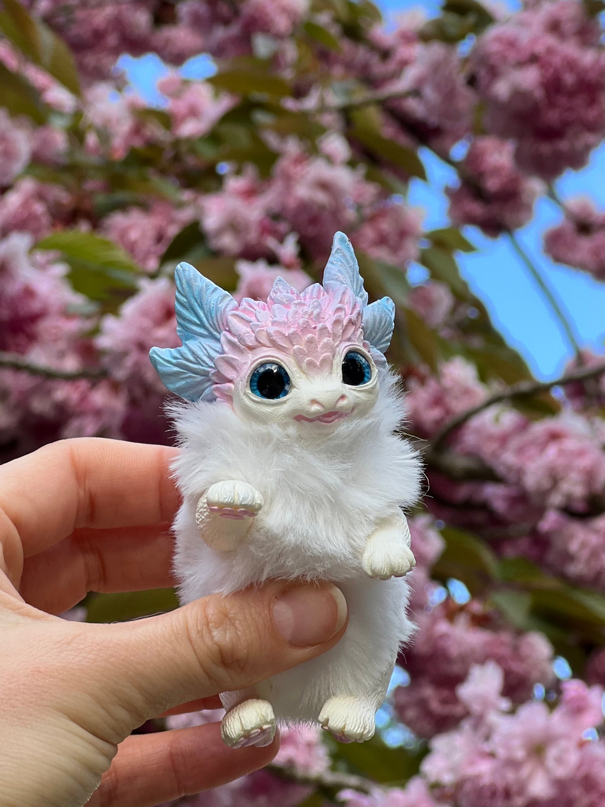 Tiny flower dragon– Sakura light pink – Gift of Mercury
