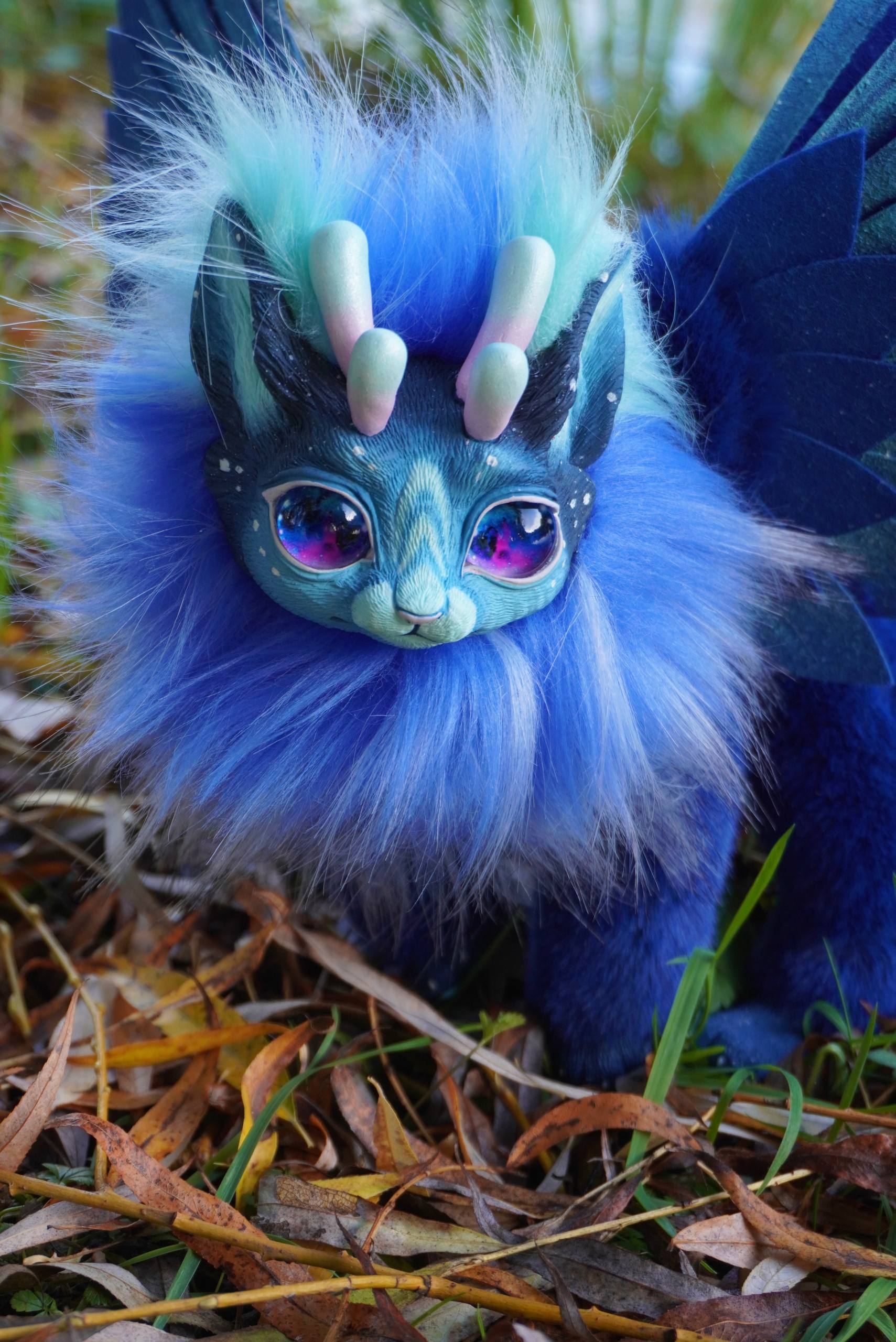 Horned fox– Night blue – Gift of Mercury