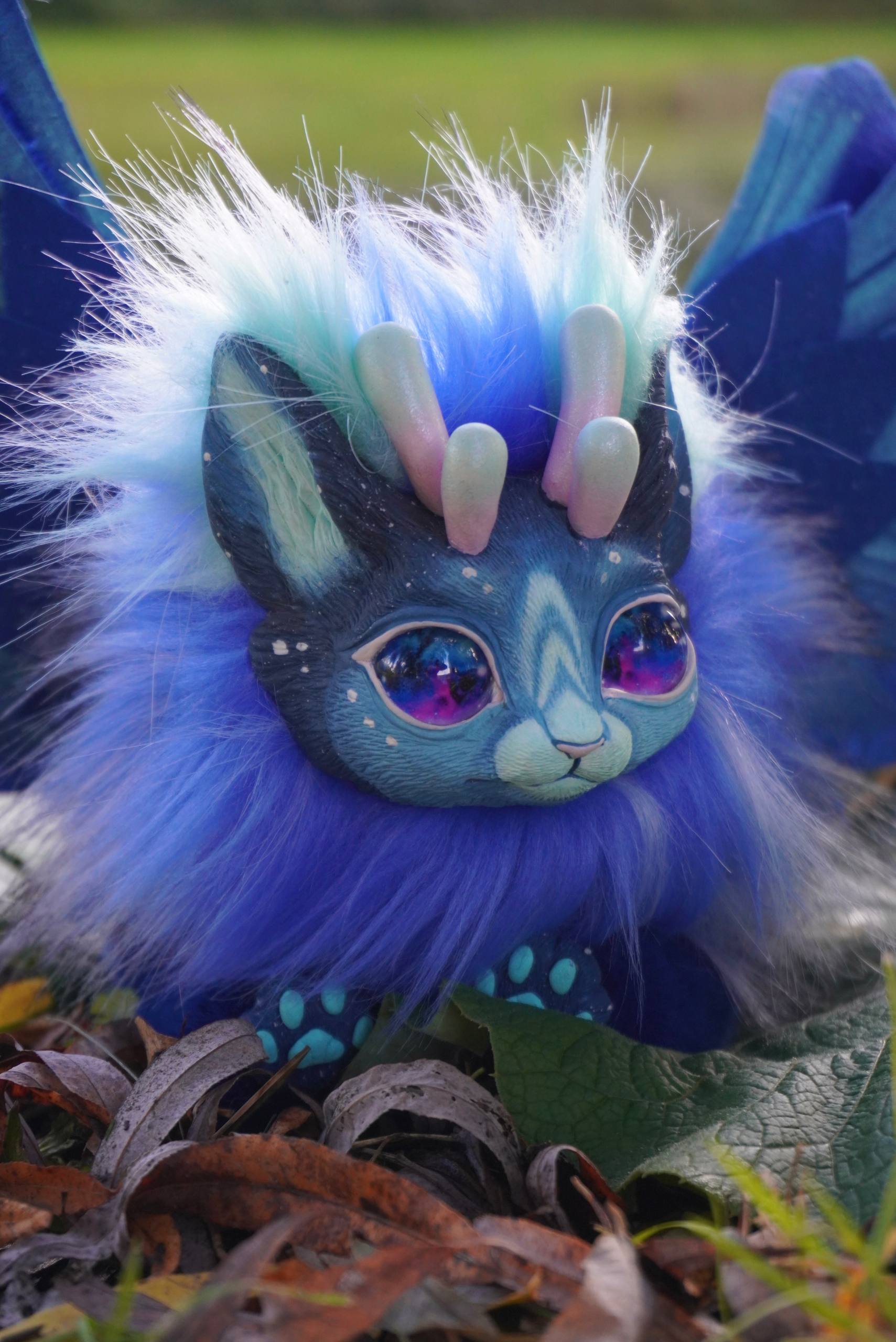 Horned fox– Night blue – Gift of Mercury