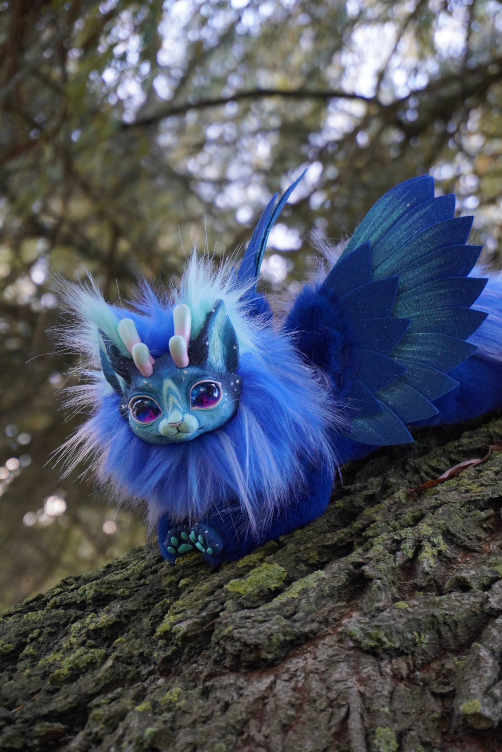 Horned fox– Night blue – Gift of Mercury