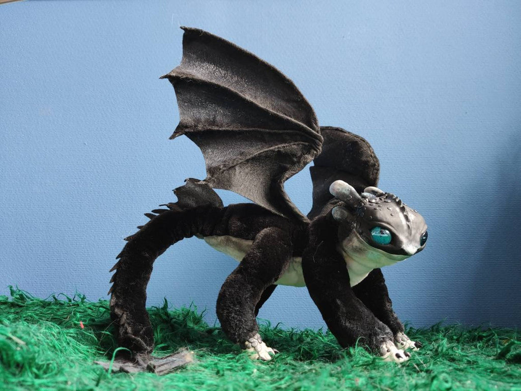 Nightlight fury dragon – Gift of Mercury